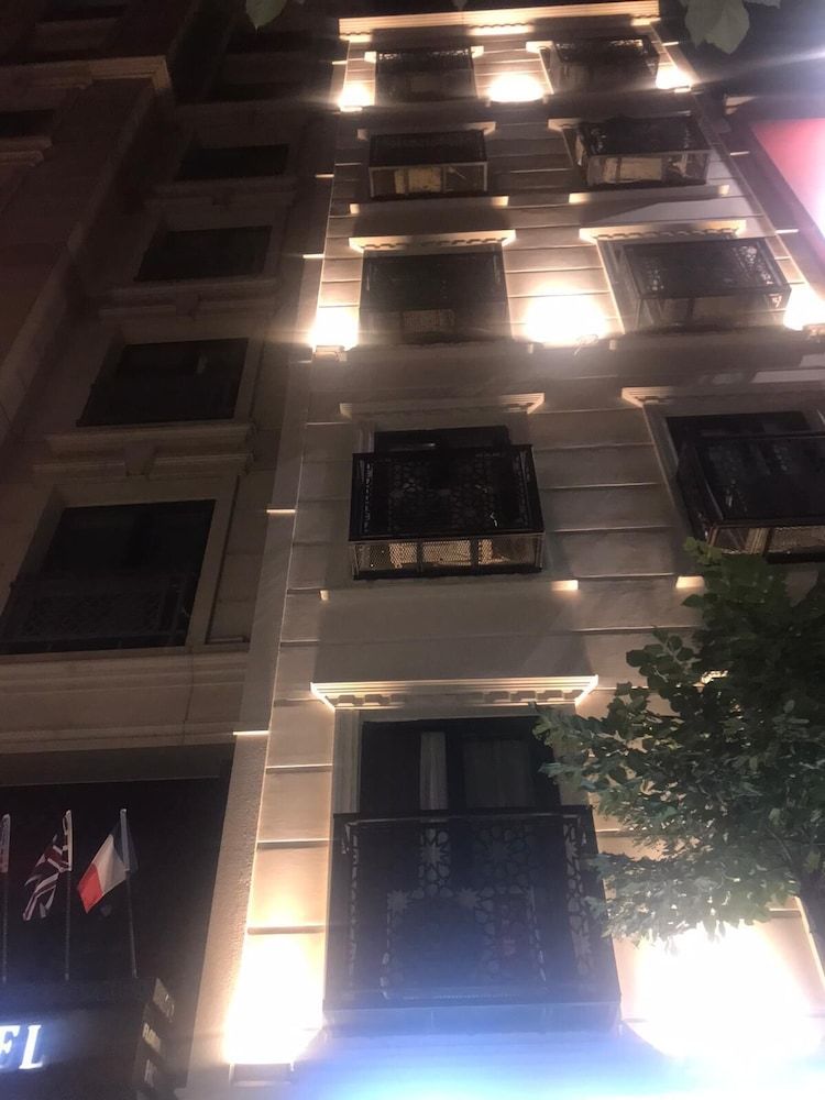 undefined Abam Hotel 4