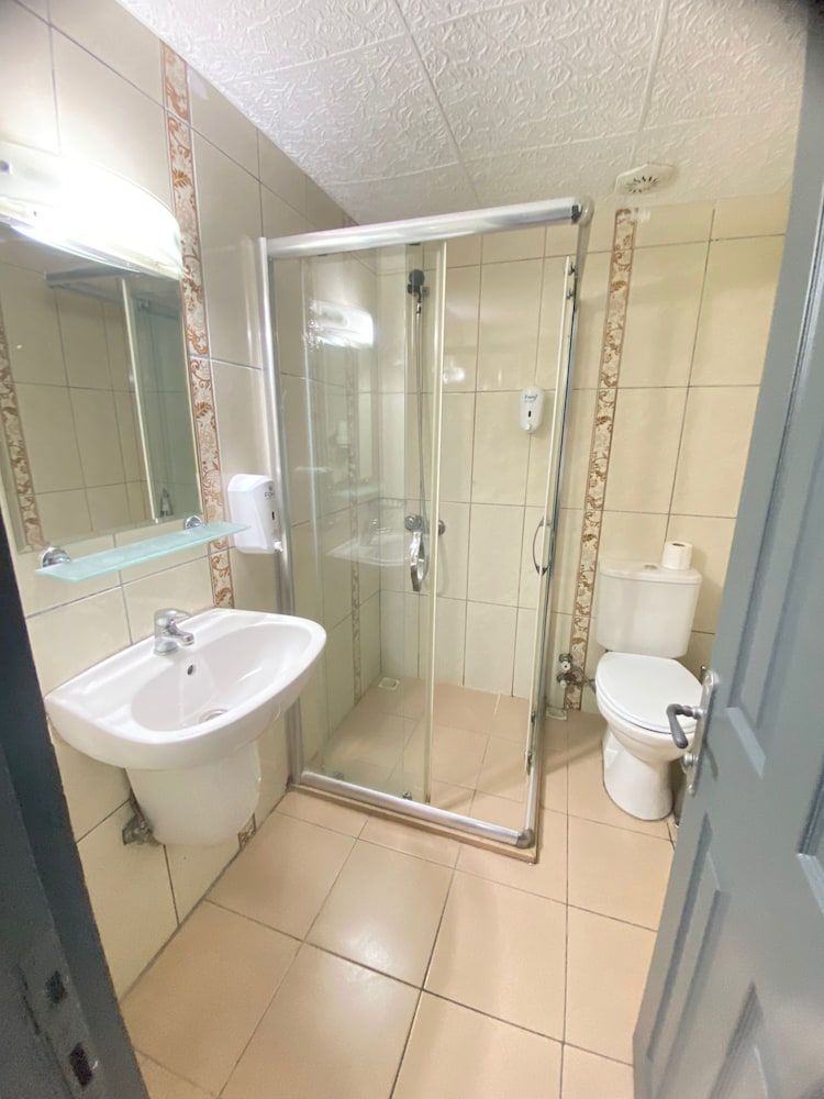 Abam Hotel Standard Double or Twin Room 6