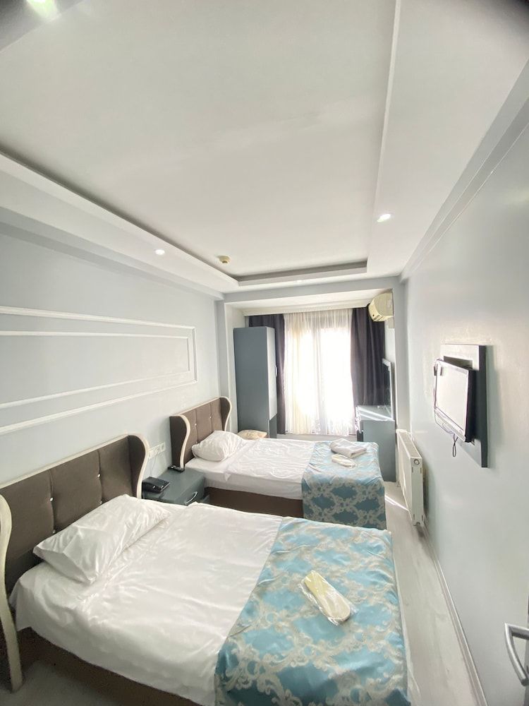 Abam Hotel Standard Double or Twin Room