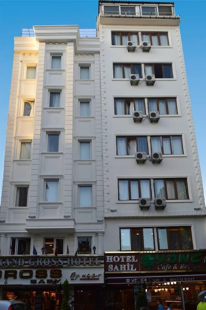 undefined Grand Gross Hotel 4