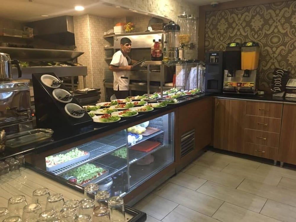 undefined Grand Gross Hotel 7