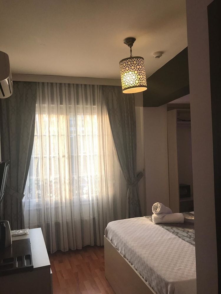 Fairytale Hotel Standard Double Room 7