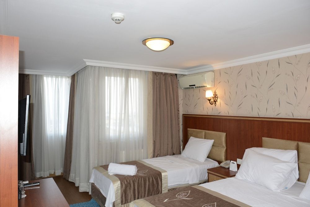 Hermanos Hotel Standard Double Room 2