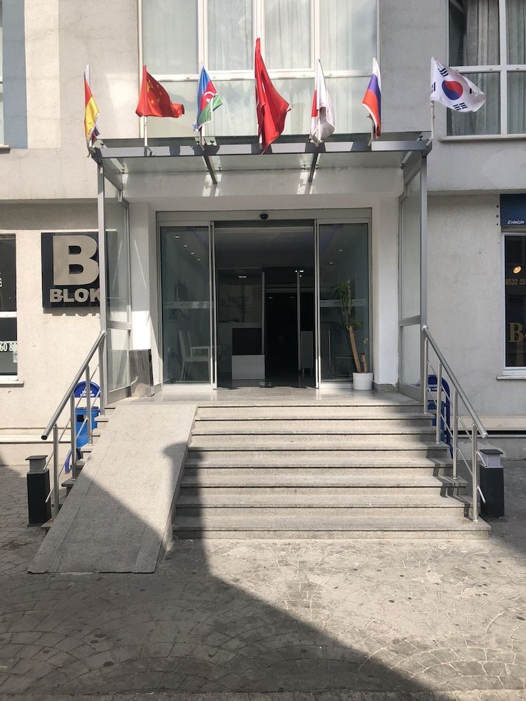 undefined Sefa House 4