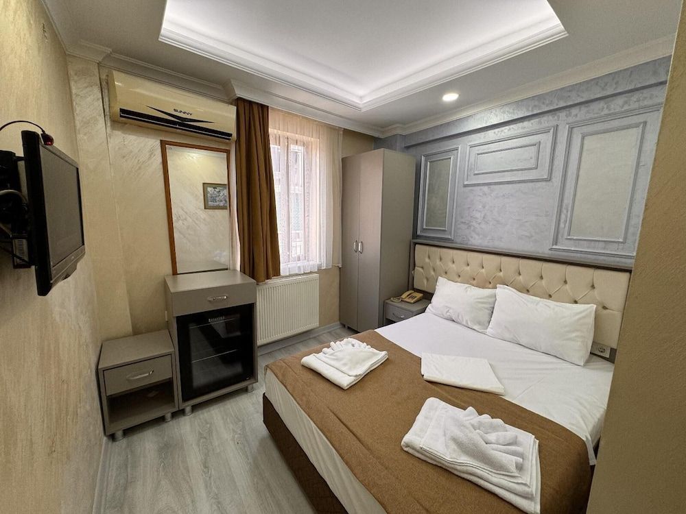 undefined Grand Kybele Hotel 4