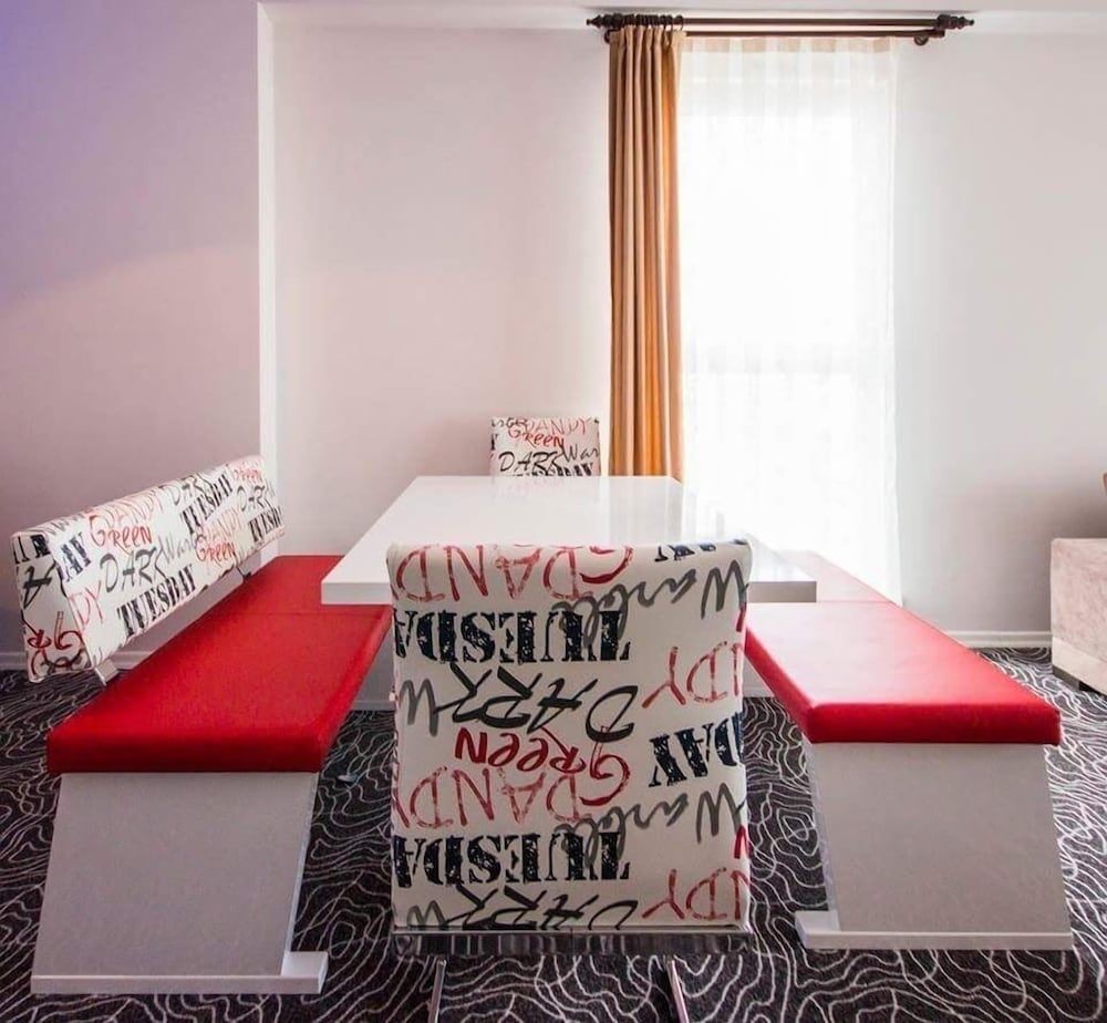 Last Point Comfort Apartment 12