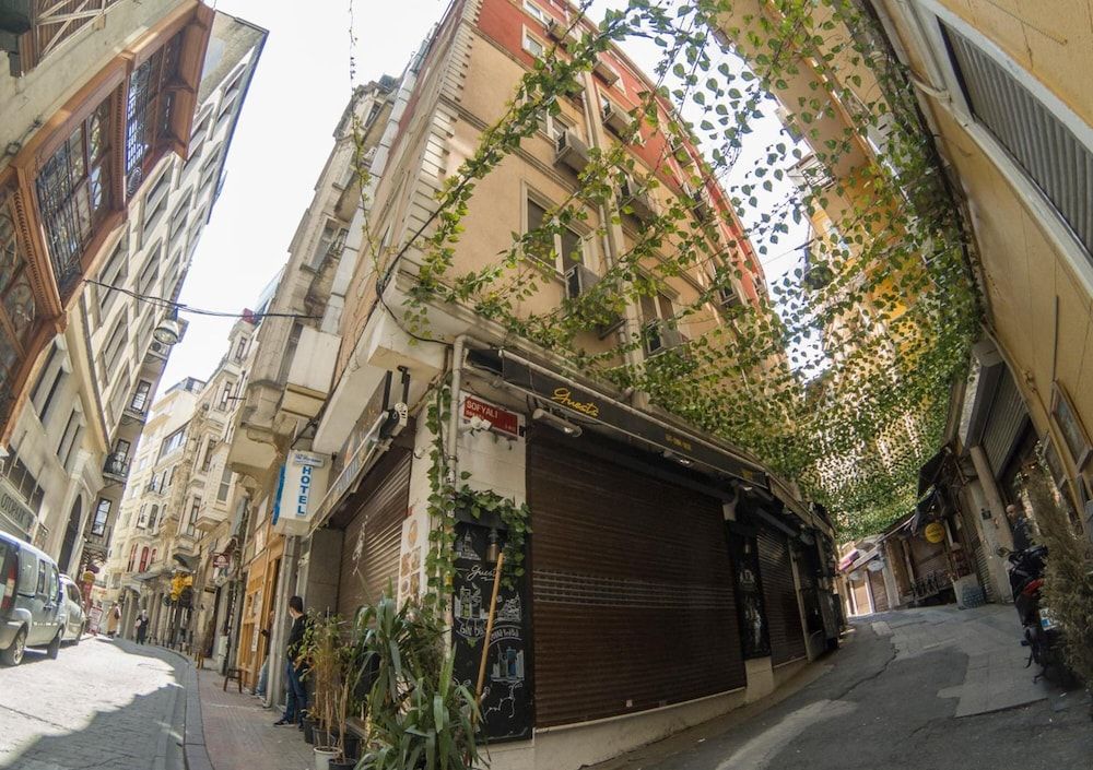 undefined The Merwano Hotel 4