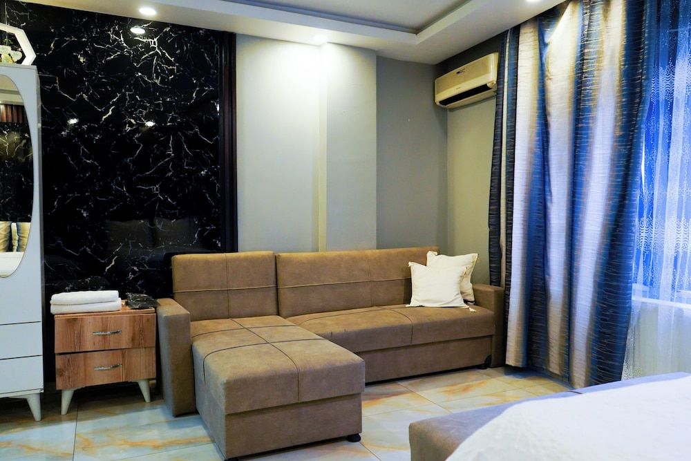 Pera Prince Hotel Superior Room 12