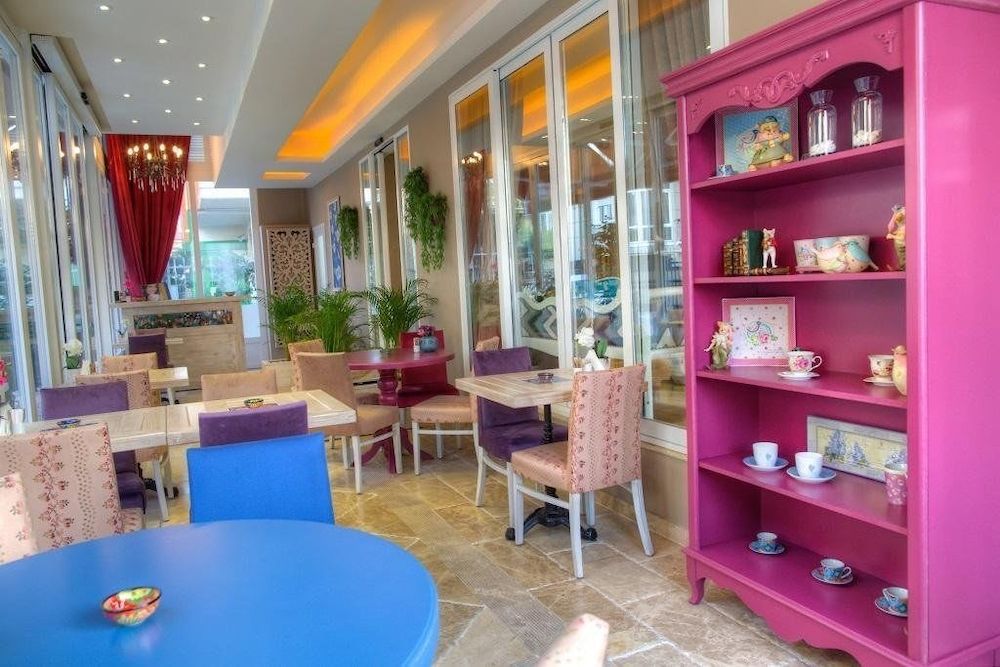 undefined Elegance Asia Hotel 8