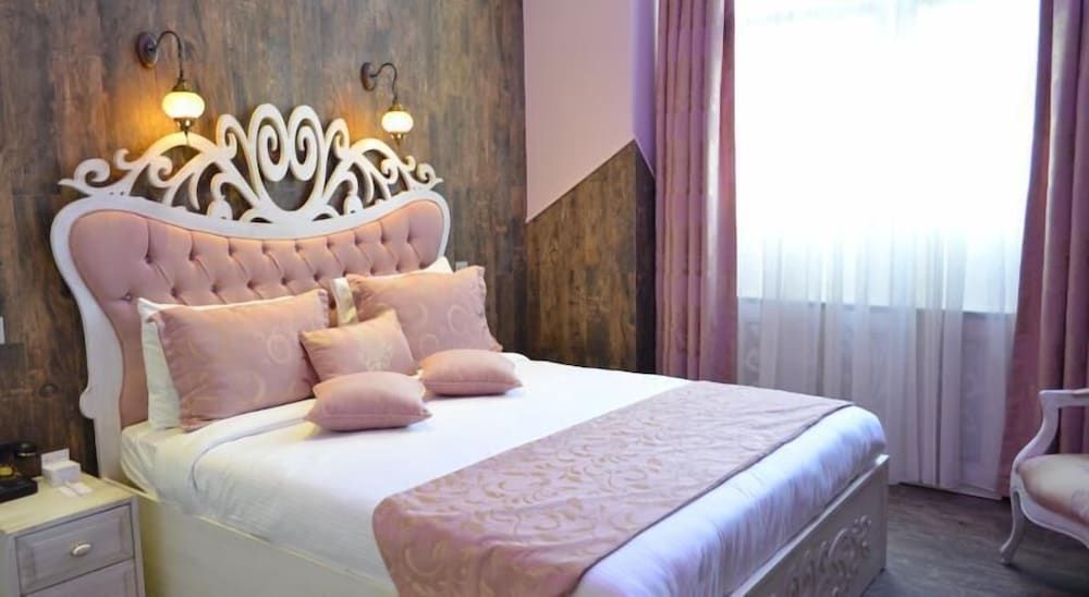 Elegance Asia Hotel Superior Double or Twin Room 7