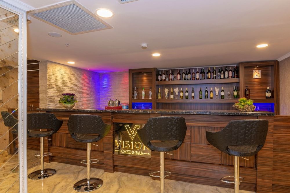 undefined Vision Deluxe Hotel 10