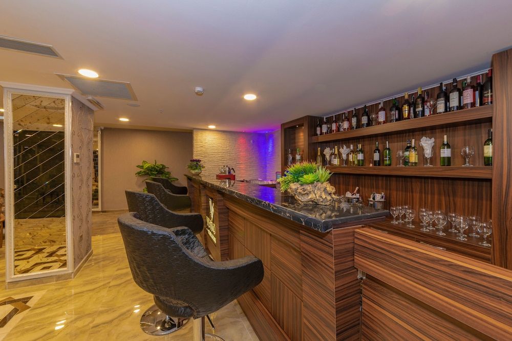 undefined Vision Deluxe Hotel 9