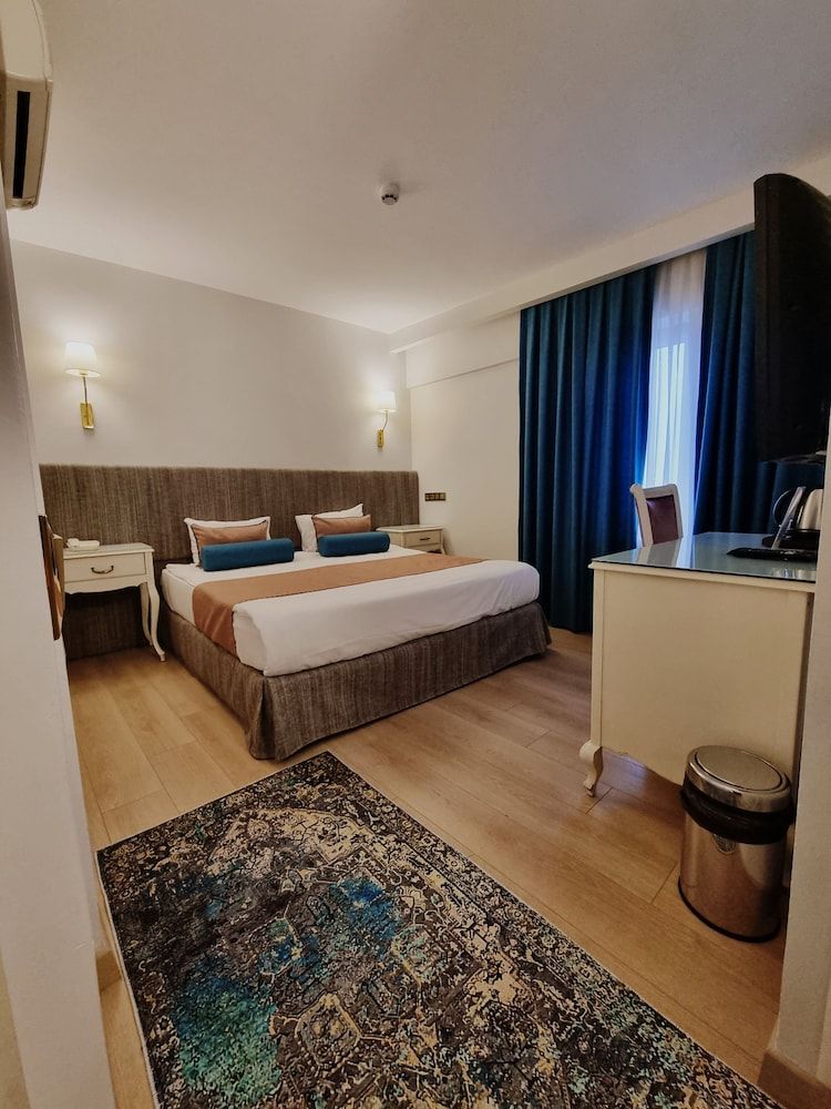 Taximtown Hotel Deluxe Double or Twin Room