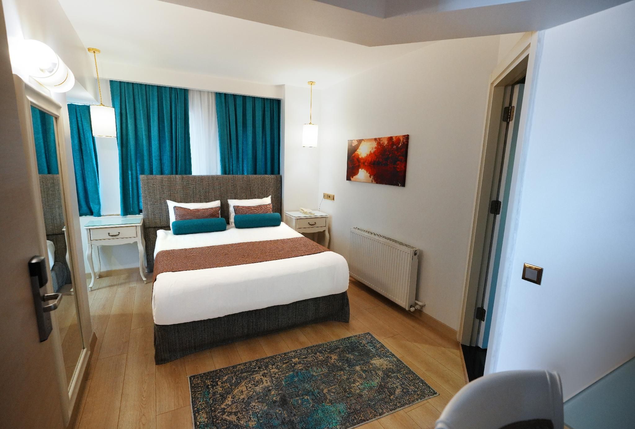 undefined Taximtown Hotel 4