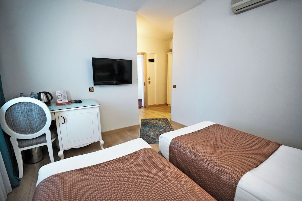 Taximtown Hotel Deluxe Double or Twin Room 11