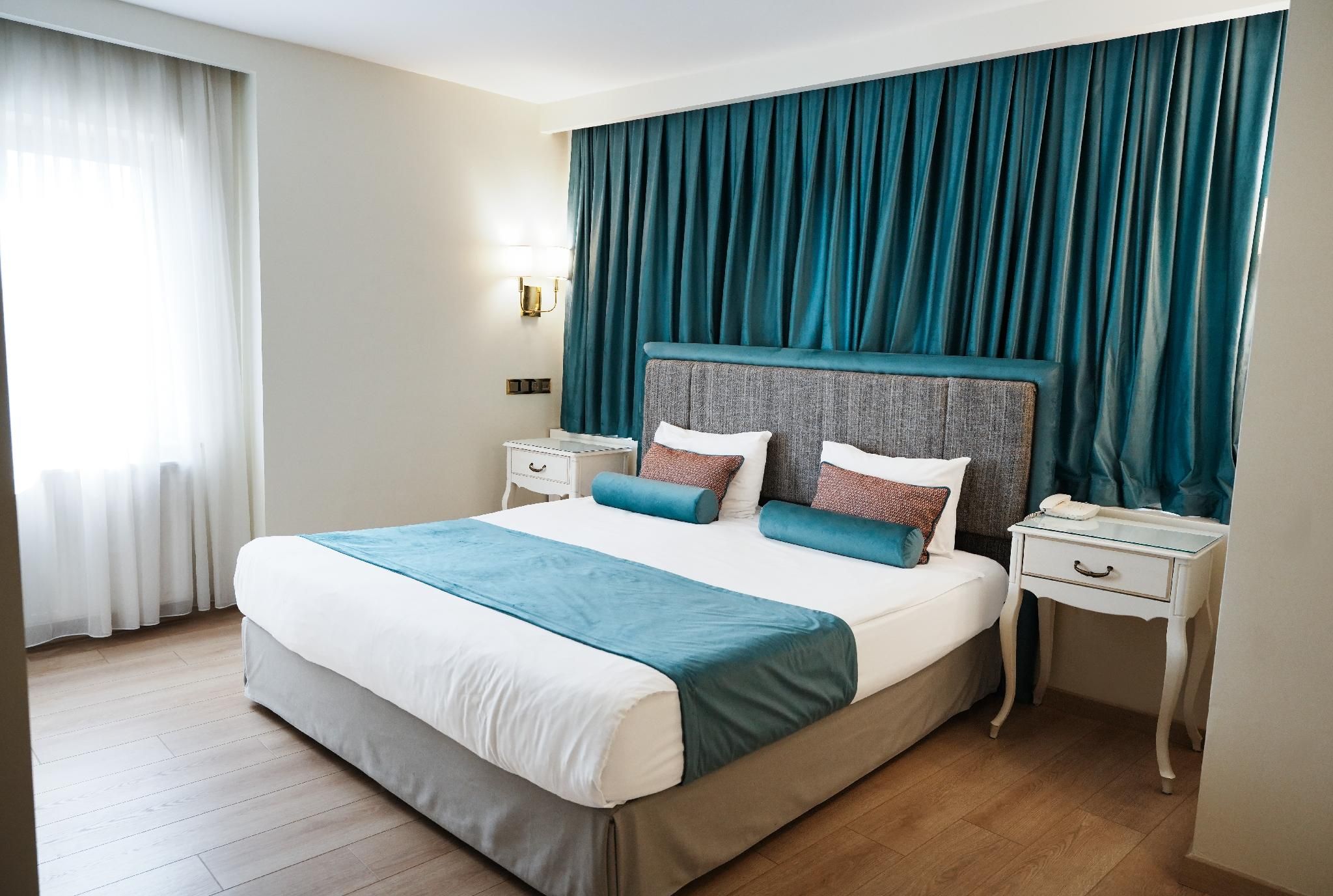 undefined Taximtown Hotel 6