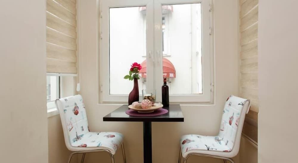 undefined Palyaco House 8