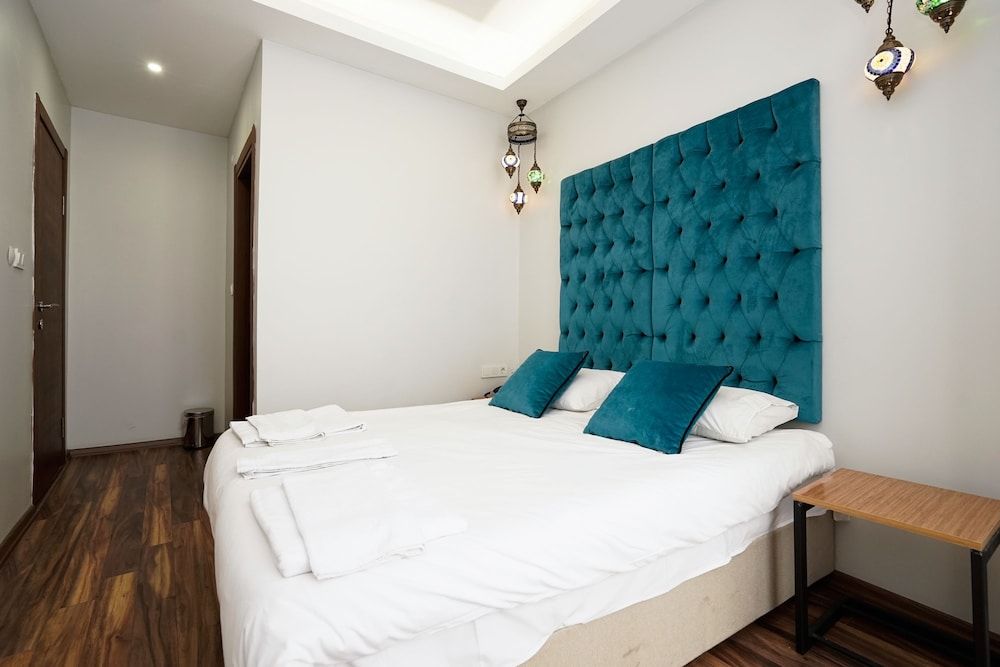 Alf Hotel Deluxe Double Room 2