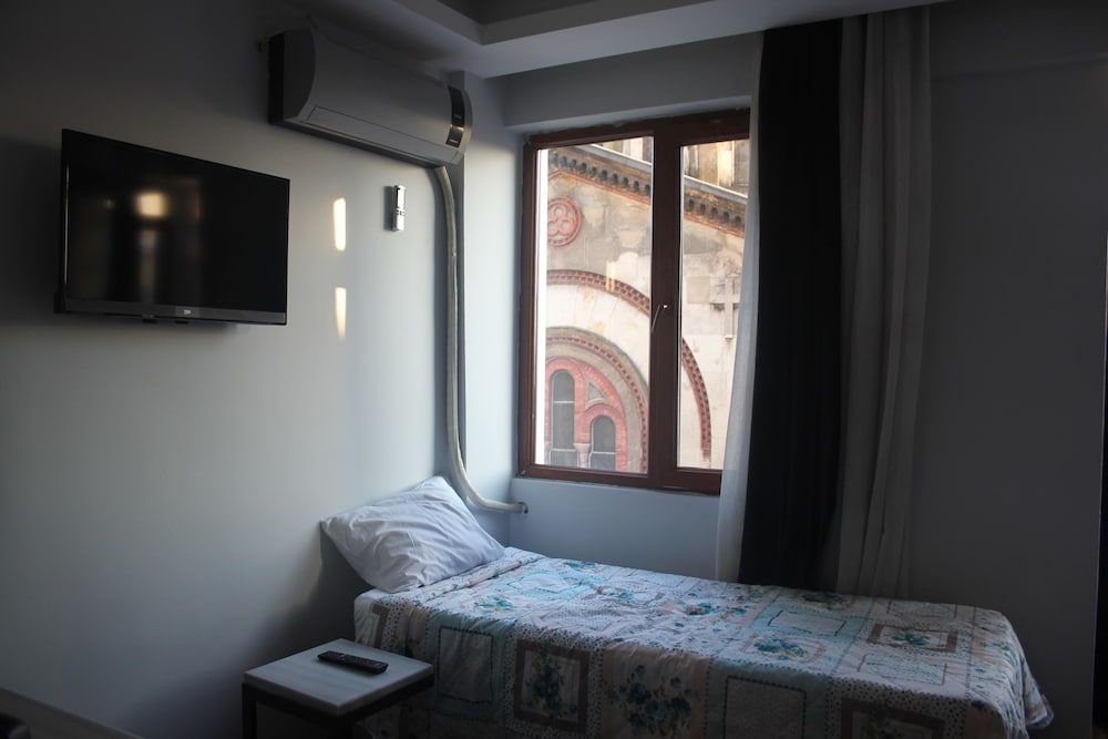 Alf Hotel Family Room 7