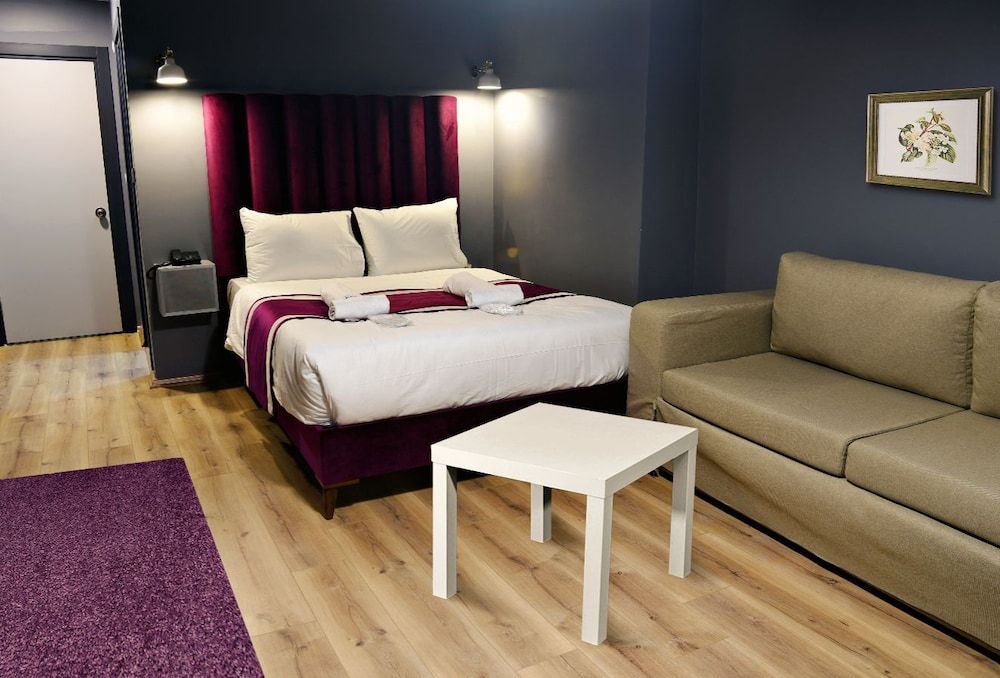 undefined Class Suites Taxim 7