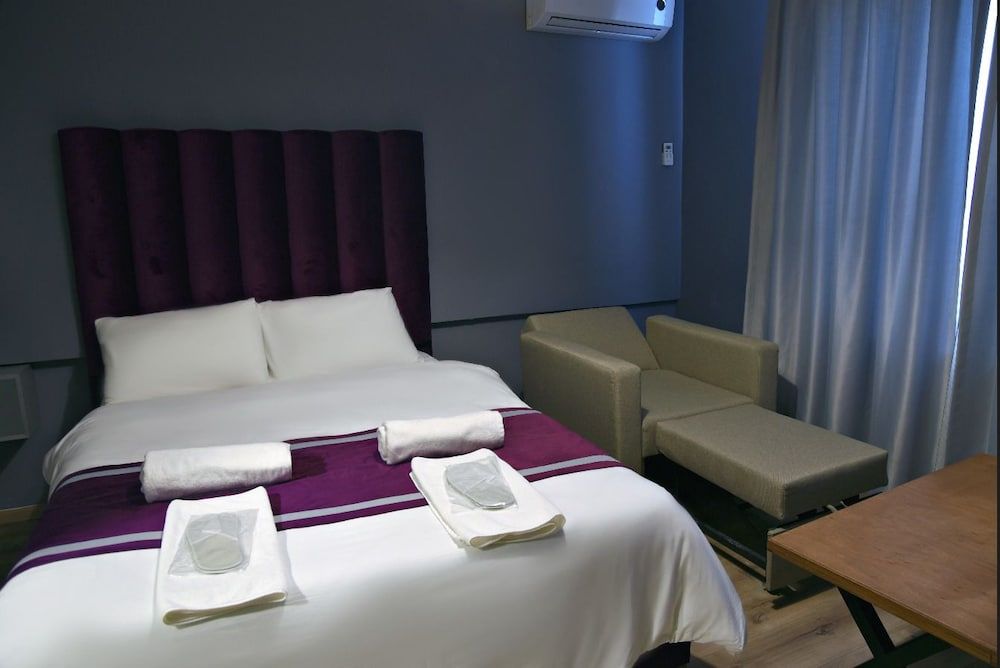 undefined Class Suites Taxim 9