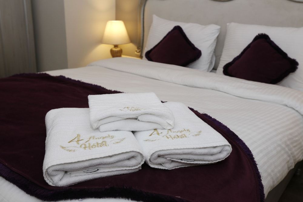 undefined 4 Angels Hotel 10