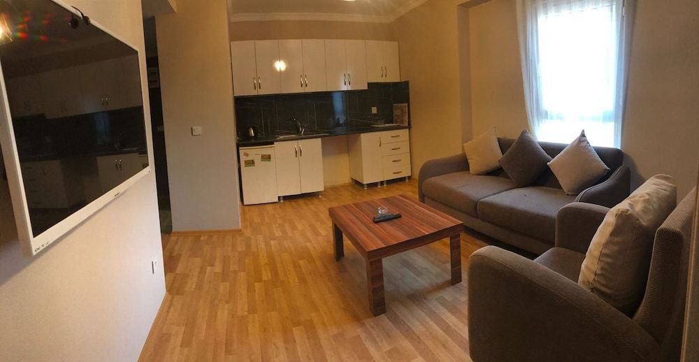 undefined Best Suites & Studios 5