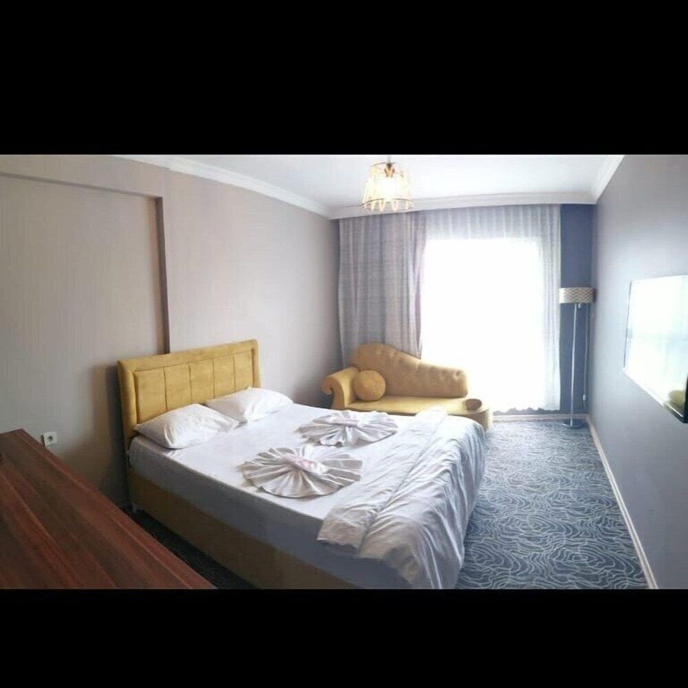 undefined Best Suites & Studios 4