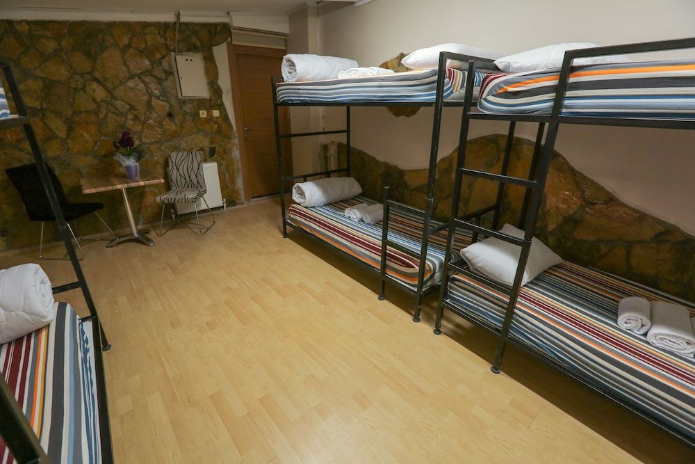 undefined The Macan Hostel 2