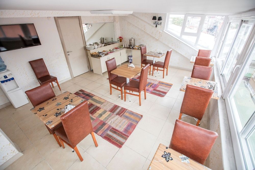 undefined The Macan Hostel 10