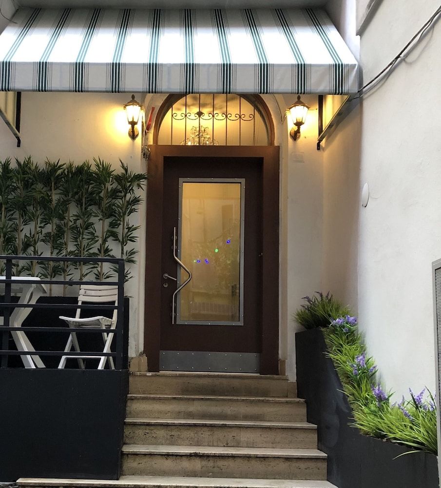 undefined Mayata Hotel 4