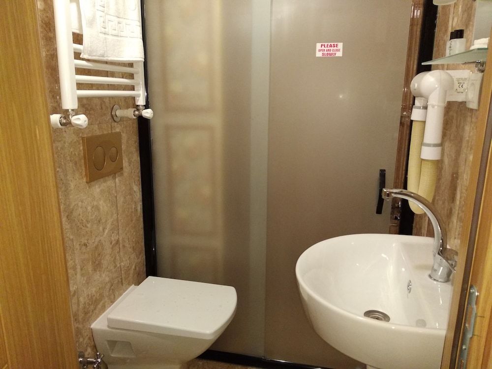 Istanbul City Center Hotel Double Room 17