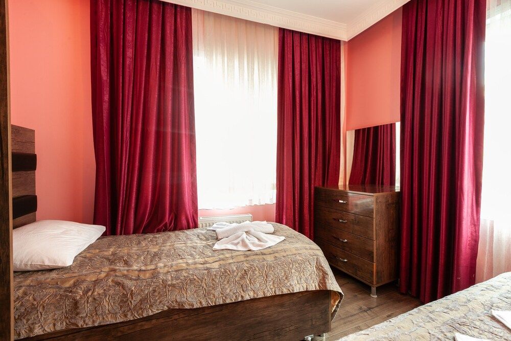 undefined Lale Sultan Apart 4