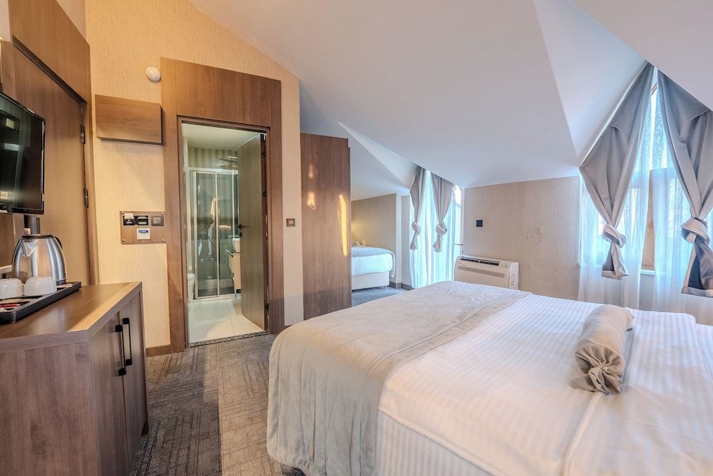 undefined Best Garden Hotel 5