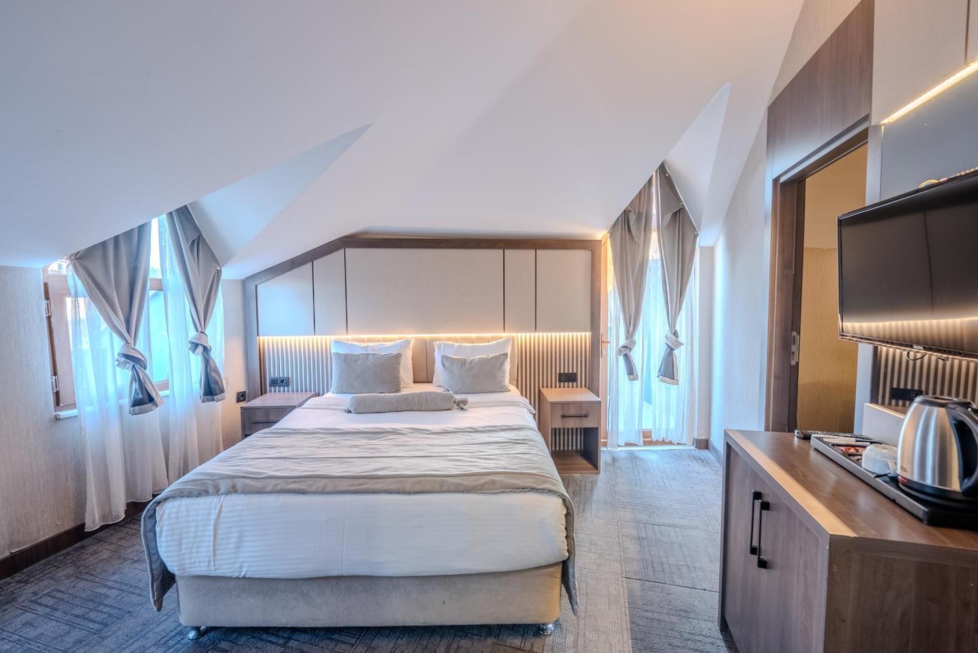 undefined Best Garden Hotel 7