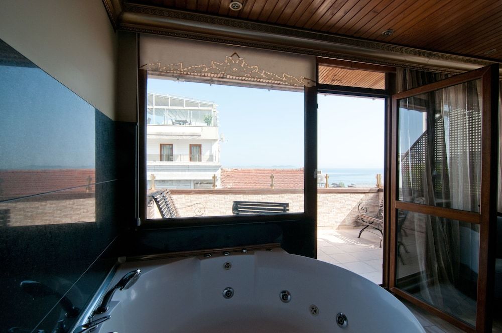 undefined Blue Tuana Suite 9