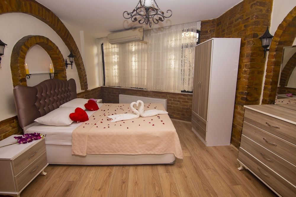 Desina Deluxe Apart Standard Triple Room, City View 3