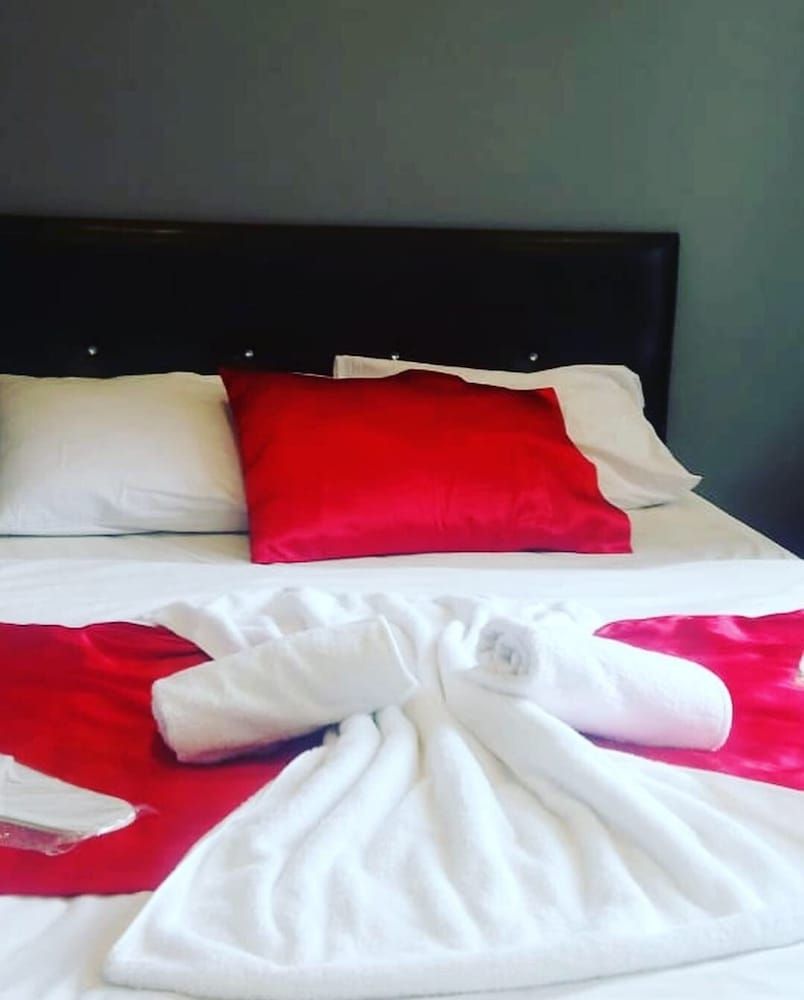 White Apart Hotel Standard Apartment, 1 Double Bed 4