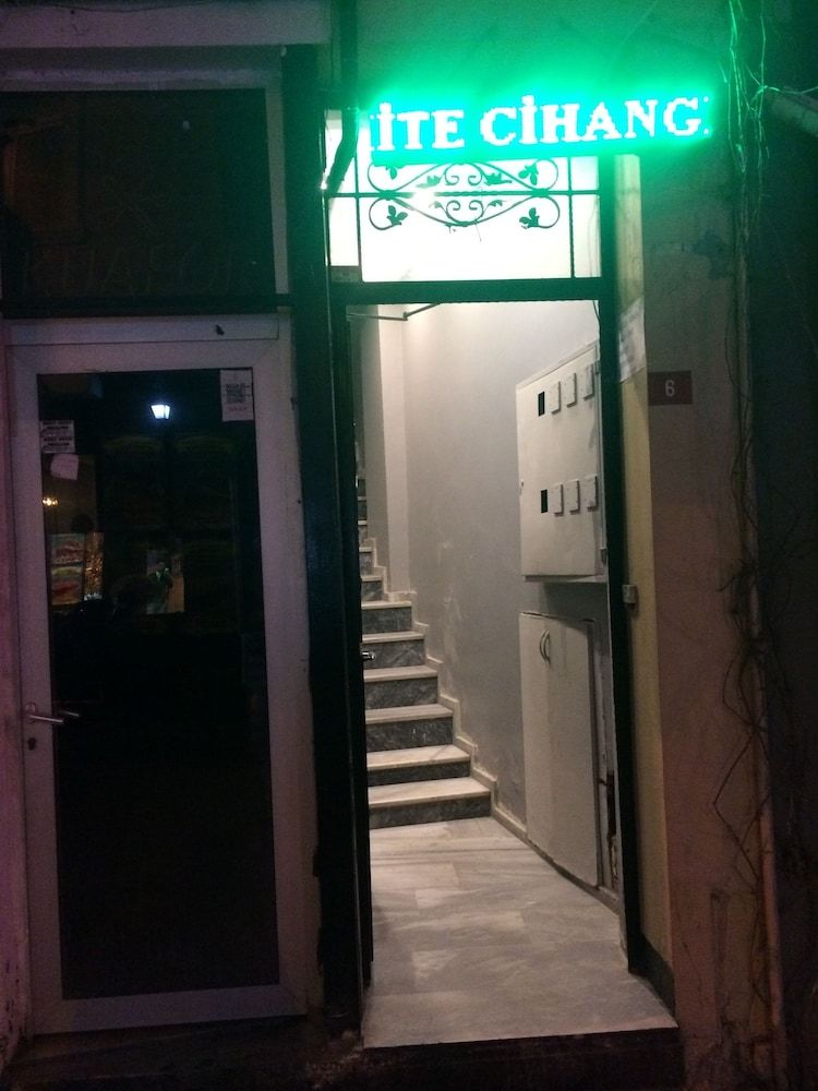 undefined White Apart Hotel