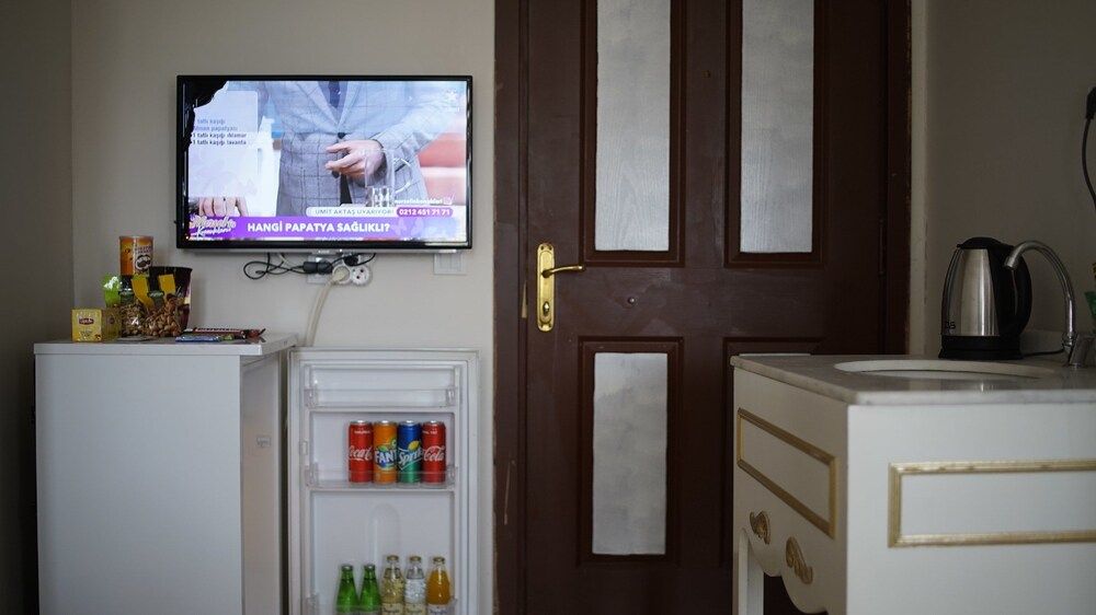 White Apart Hotel City Double Room, 1 Queen Bed with Sofa bed, Non Smoking 30