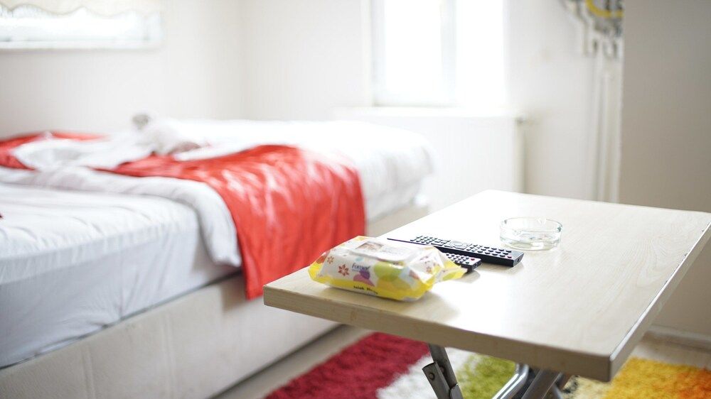 undefined White Apart Hotel 8