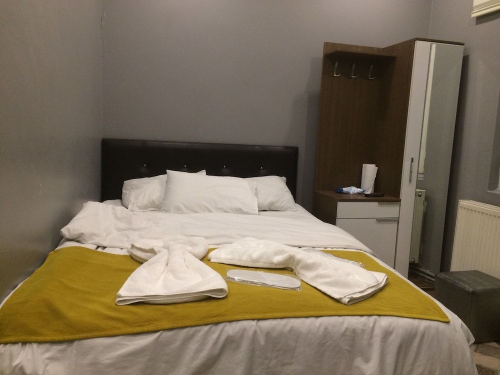 White Apart Hotel City Double Room, 1 Queen Bed with Sofa bed, Non Smoking 9