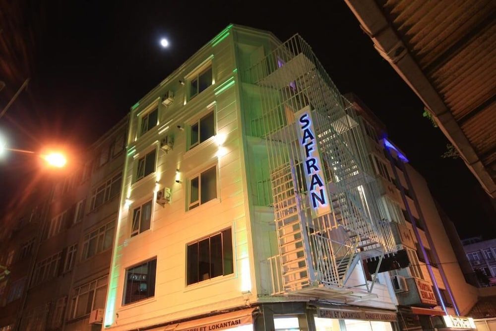 undefined Safran Otel 9