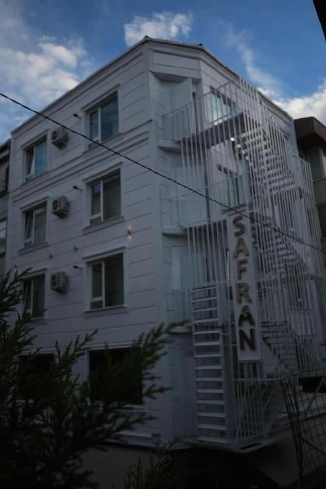 undefined Safran Otel 7