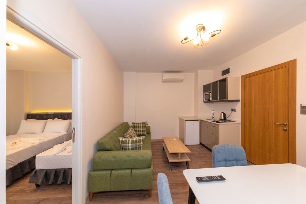 Taxim First Apart Deluxe Apartment 8