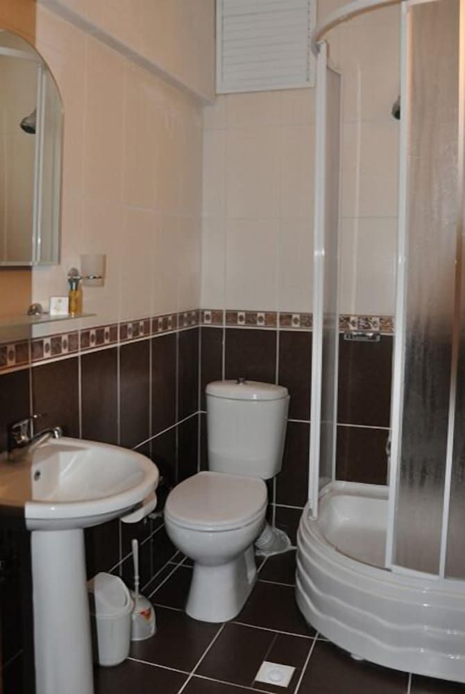 undefined Kona Otel 5