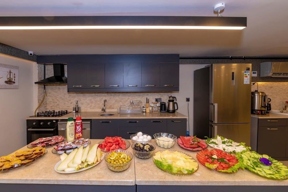 undefined Grand Ahi Hotel 8