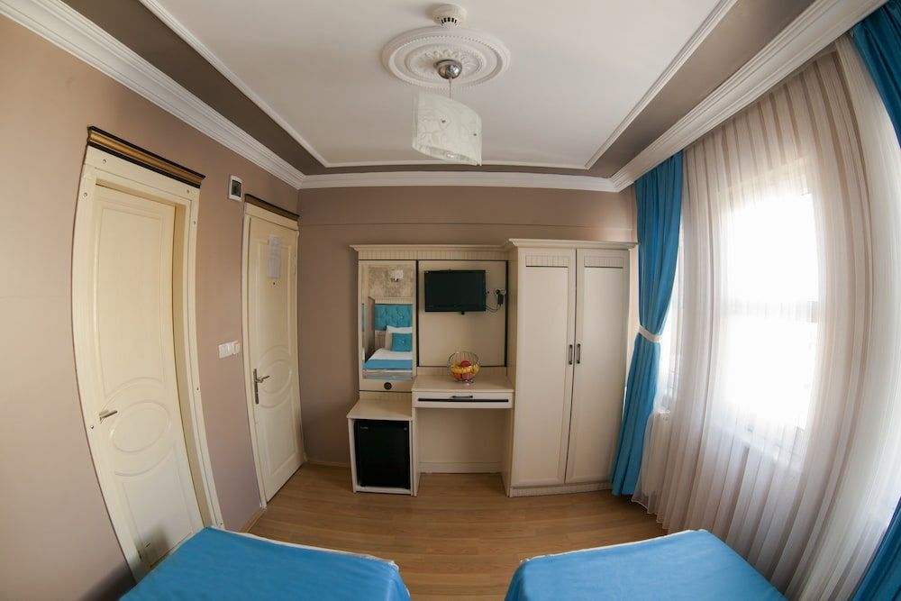 undefined Sirkeci Grand Hurriyet Hotel 3