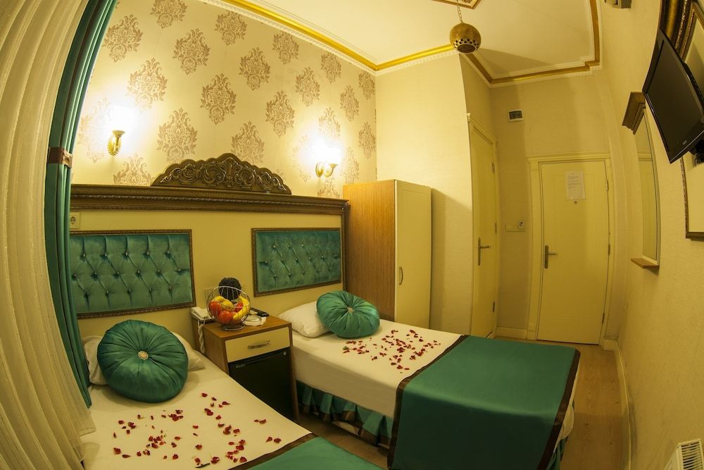 Sirkeci Grand Hurriyet Hotel Twin Room 3