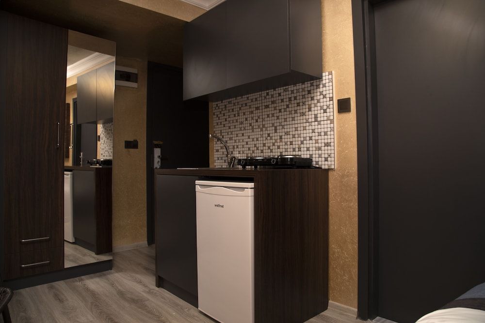 Taksim Heavenist Hotel Economy Room, 1 Queen Bed, Non Smoking 5